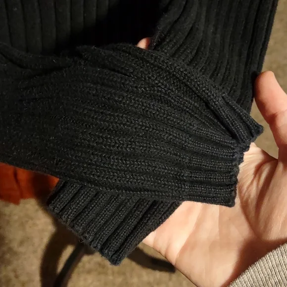 Jamie Scott Ribbed Sweater - Picture 8 of 11